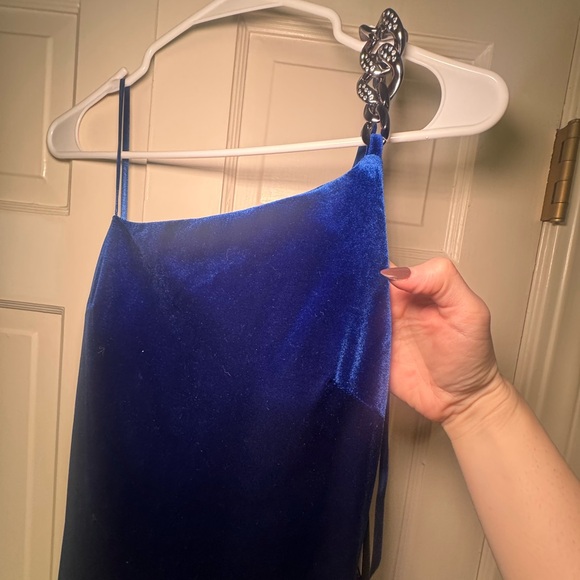 NWT City Studios Velvet One Shoulder Gown Blue size 7 - Picture 5 of 11